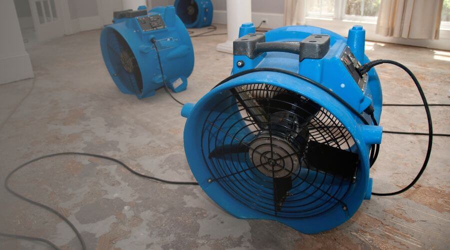 Why choose water damage restoration service for commercial water damage restoration in Bedford